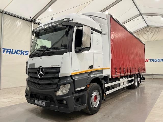 Mercedes Actros 2533 6x2 Rear Lift Sleeper Cab Curtainsider