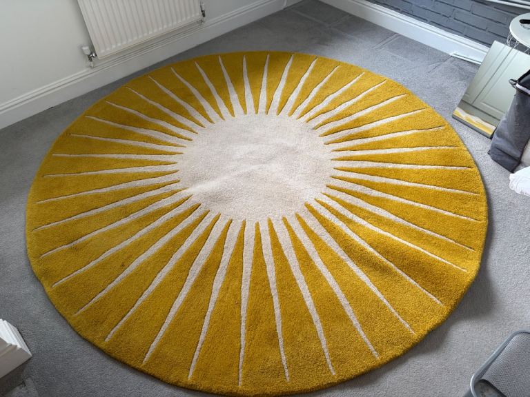 MADE Sunburst Round Rug – Yellow & White, As Good As New