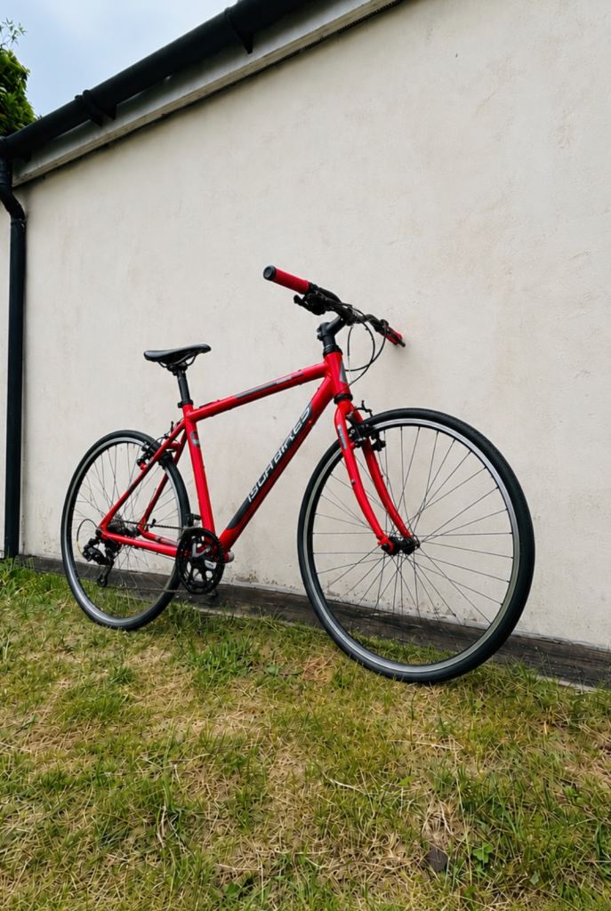 ISLA 26" BIKE IN AMAZING CONDITION 