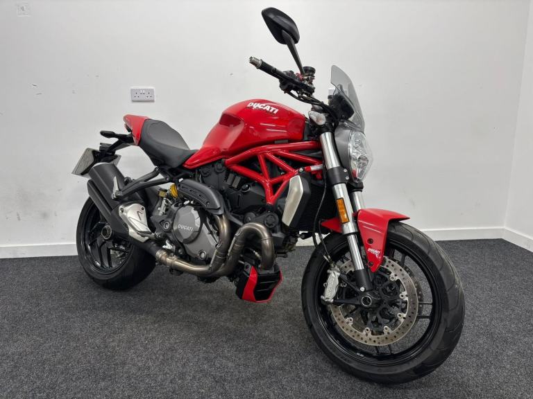 DUCATI MONSTER 1200 ** QUICK SHIFT - ABS -  RIDER MODES ** 