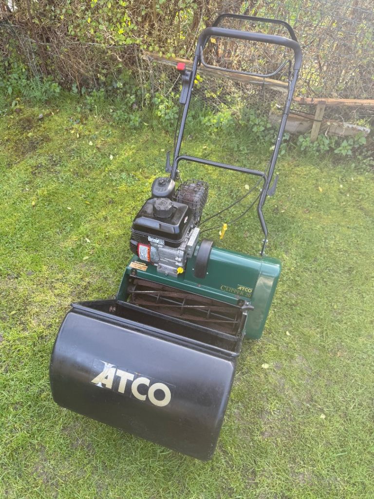 Mower. Atco clipper 20 petrol cylinder lawnmower 