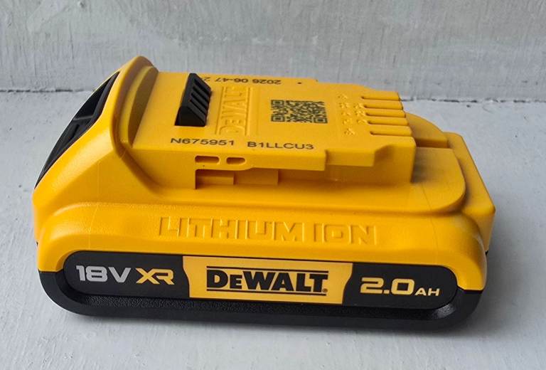 DeWalt 18V XR 2.0Ah Lithium-Ion Slide Battery (Model DCB183),Brand new 