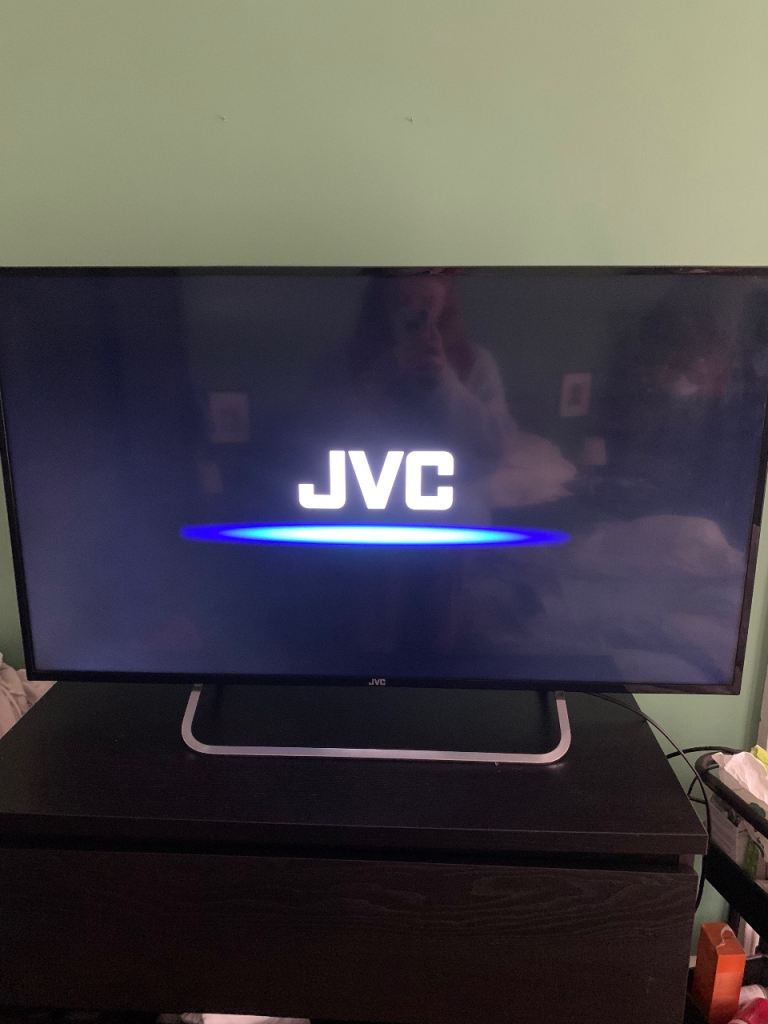 40 inches Full HD backlit LCD TV