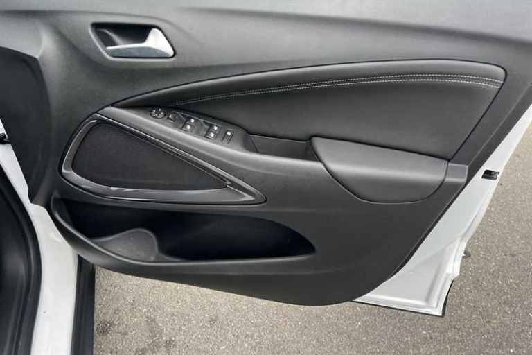 2021 Vauxhall Crossland 1.2i Turbo (130 PS) Elite Nav 5 Door Petrol SUV Automatic SUV Petrol Auto...