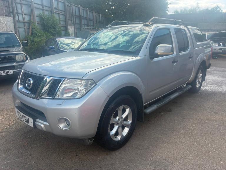 10 NISSAN NAVARA 2.5 DCI D/CAB PICKUP TEKNA 190 4WD LOW 76K MOT 09/27 PX SWAPS