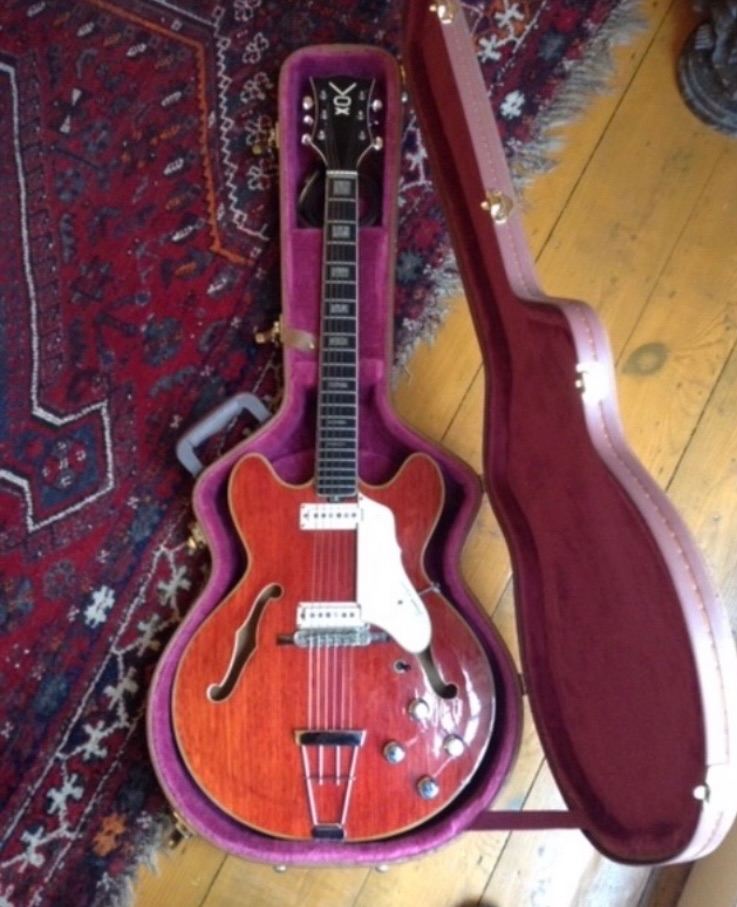 Vintage 1960's Vox Super Lynx guitar
