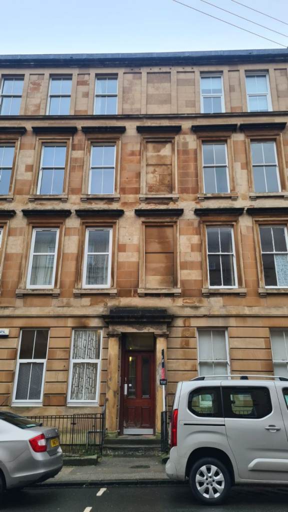 3 Bedroom Flat West End