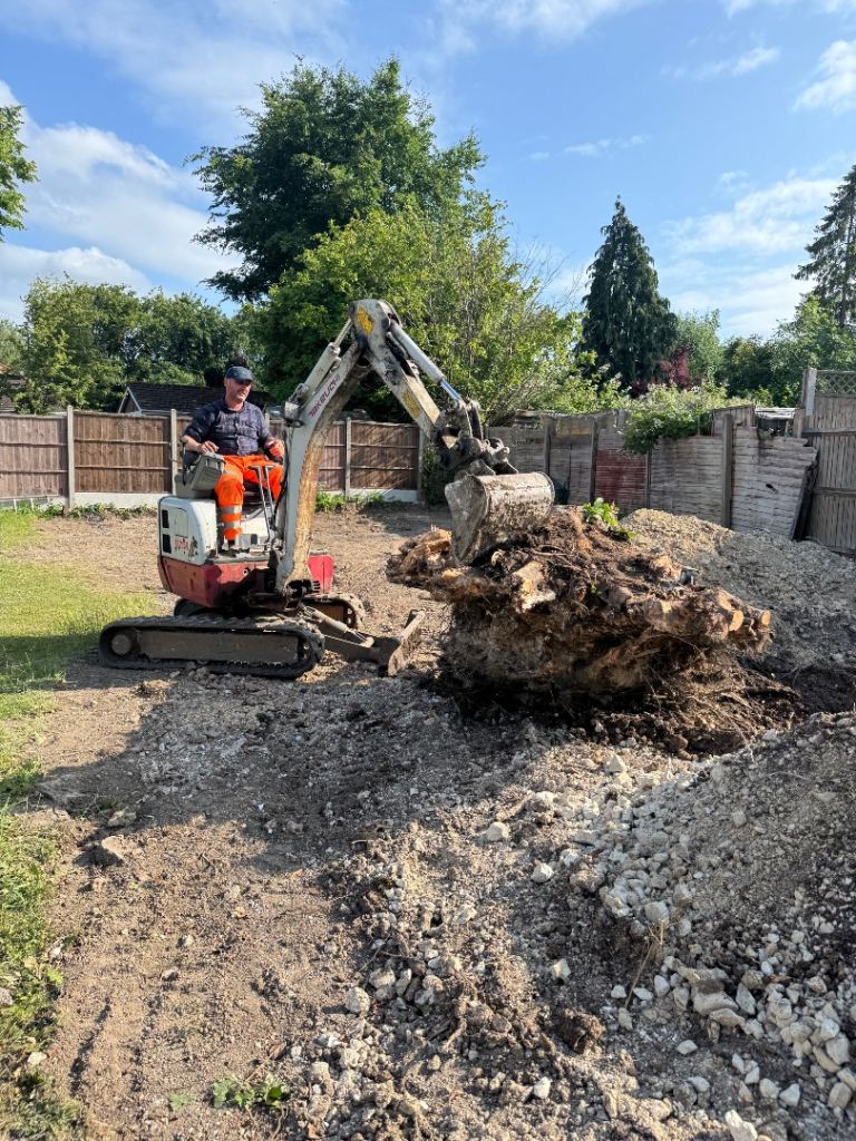 Diggers and dumper/ a lot of experience 