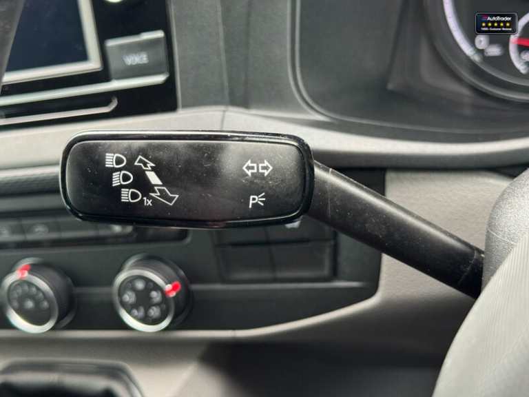 2023 Volkswagen Transporter Crew Cab LWB L2H1 T32 Tdi Kombi Highline Air Con Cam EURO 6 NO VAT Cr...