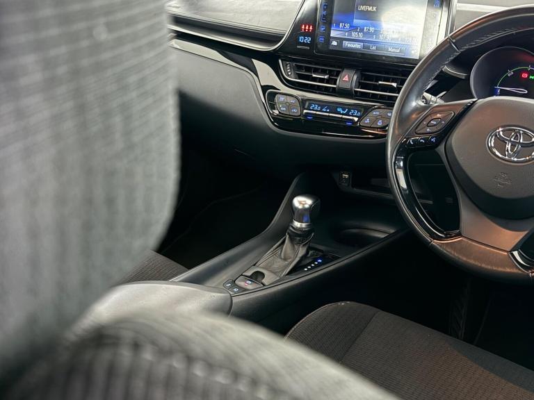 2018 Toyota C-HR 1.8 VVT-h Icon CVT Euro 6 (s/s) 5dr HATCHBACK Petrol/Electric Hybrid Automatic