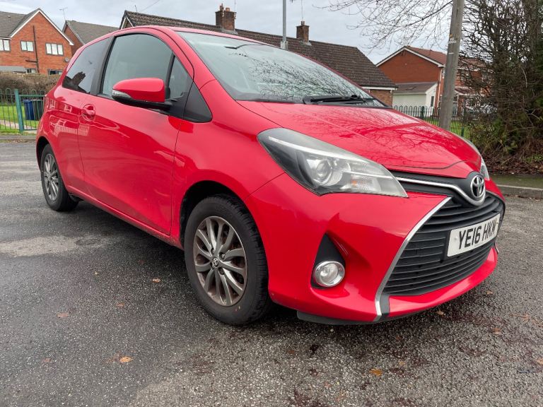 Toyota, YARIS, icon 1.0 VVT-i Hatchback, 2016, Manual, 998 (cc), 3 doors