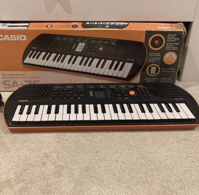 KEYBOARD CASIO