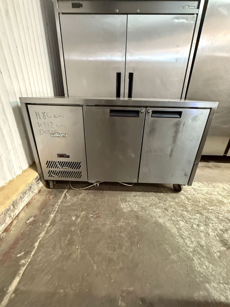 Commercial Williams undercounter fridge cafe shop restaurant takeaway 