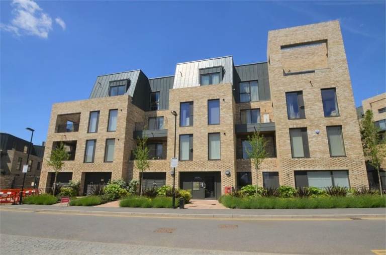 2 bedroom flat in Flat , Caledonian Building, Mill Hill