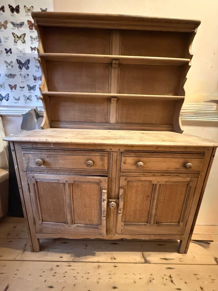 Welsh dresser URGENT REDUCED