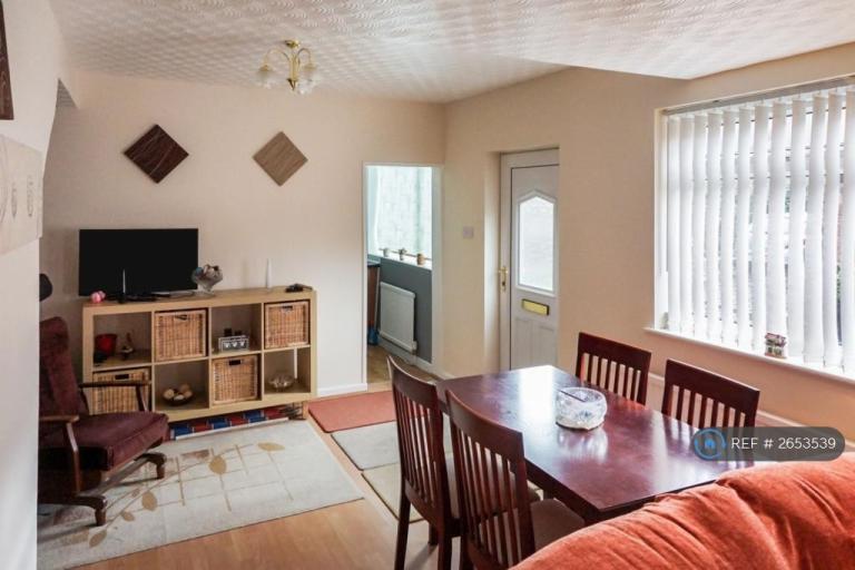 3 bedroom house in Fox Road, Whitwell, Worksop, S80 (3 bed) (#2653539)