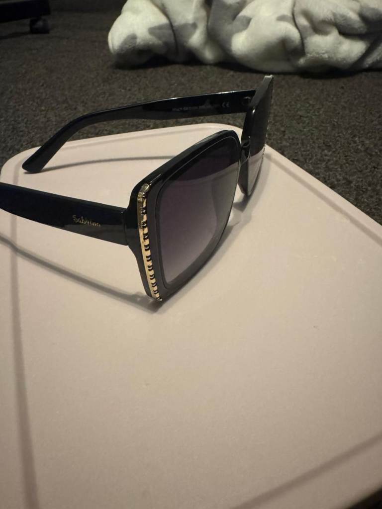 Women's Black Sunglasses - Square Frame