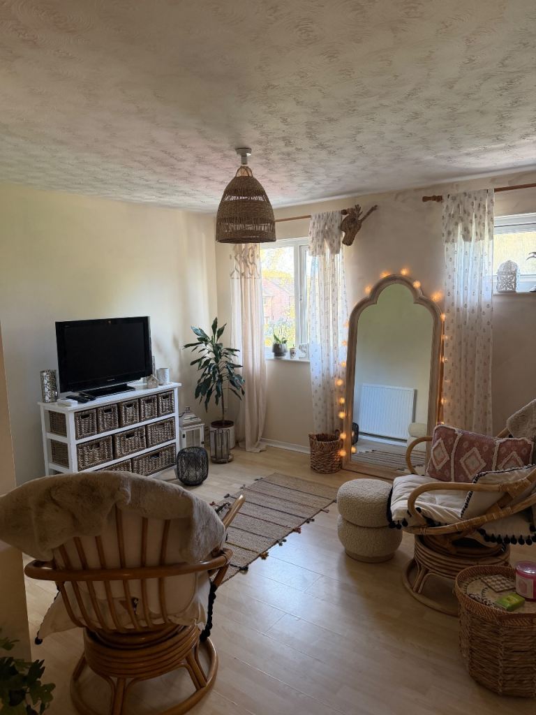 Self Contained first floor flat 