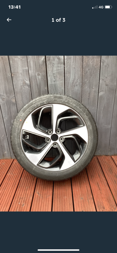 Hyundai tucson alloy wheel