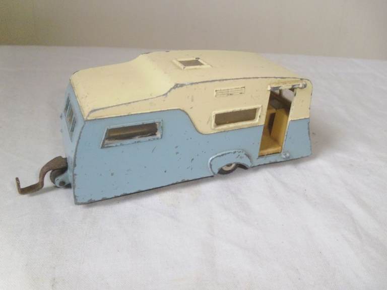 DINKY TOYS BLUE/WHITE 4-BERTH CARAVAN,MODEL NO 188, EARLY 1960'S   