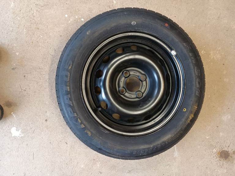Dacia Sandero 2022 on spare wheel kit