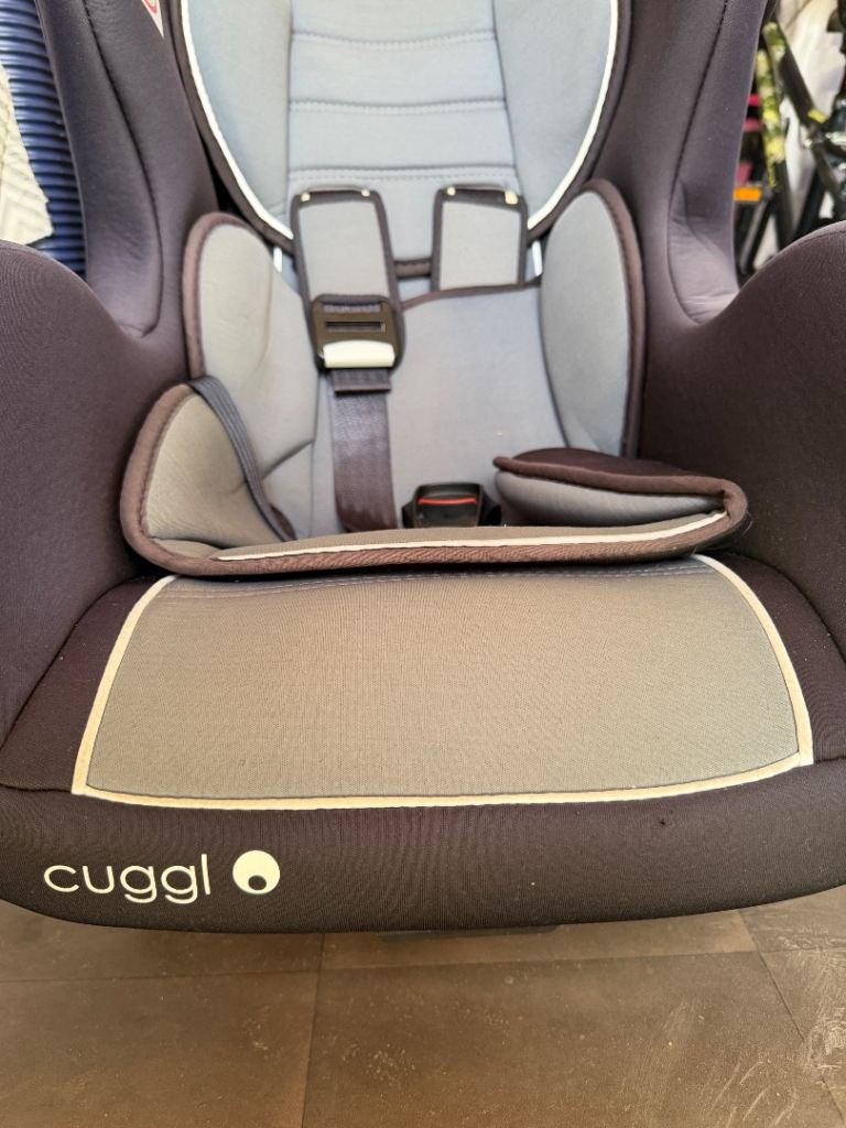 Soft Luxury Cuggl car seat 