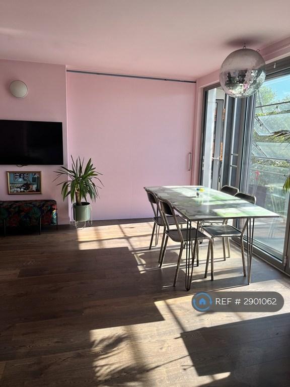 1 bedroom flat in Consort Road, Peckham, SE15 (1 bed) (#2901062)