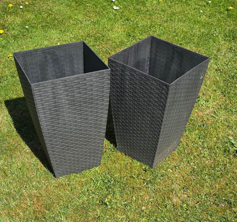 Tall Square Plastic Rattan Indoor/Outdoor Planters - New