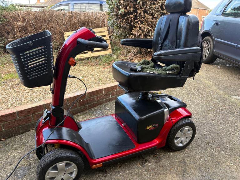 Mobility scooter pride colt deluxe 