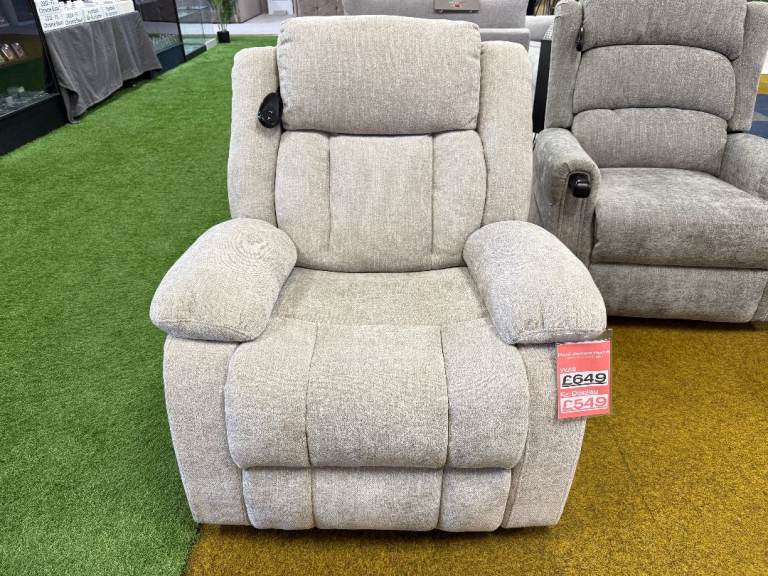 Lift and Rise Chair Ex-Display