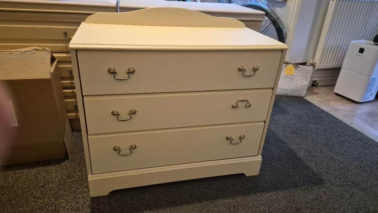image for Chest of Drawers - Cream - Good Condition