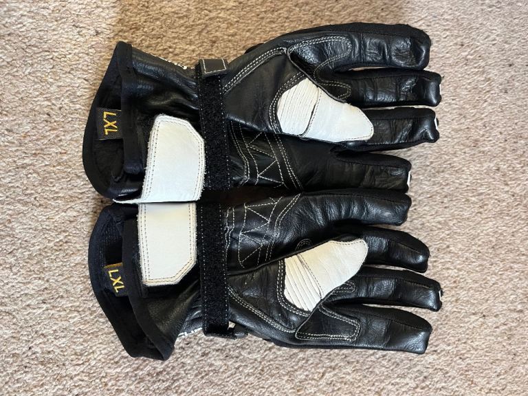 Duchinni children’s gloves 