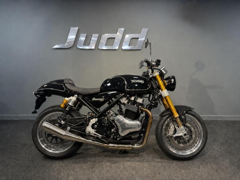 2025 NORTON COMMANDO 961 SPORT (SP)
