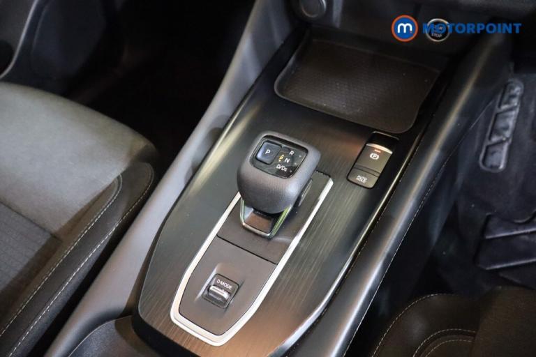 2022 Nissan Qashqai 1.3 DiG-T MH 158 N-Connecta 5dr Xtronic HATCHBACK PETROL Automatic