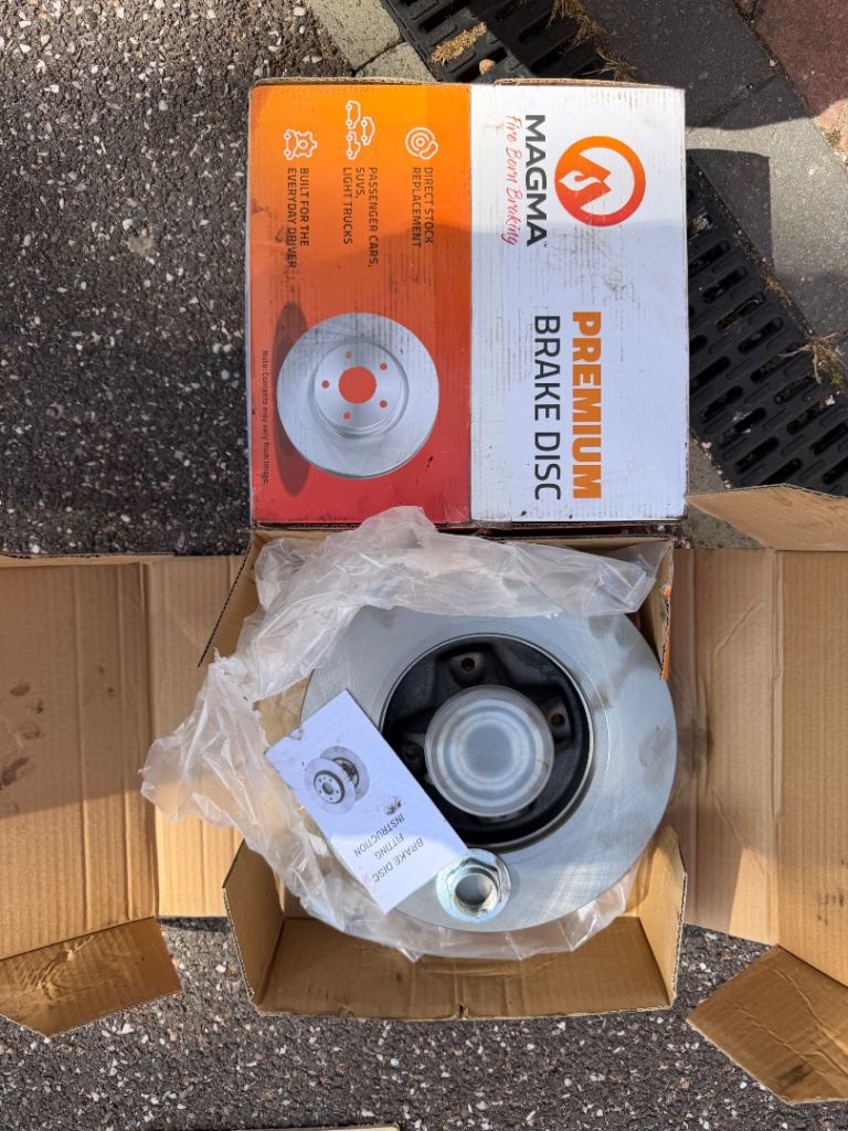 2 rear break discs