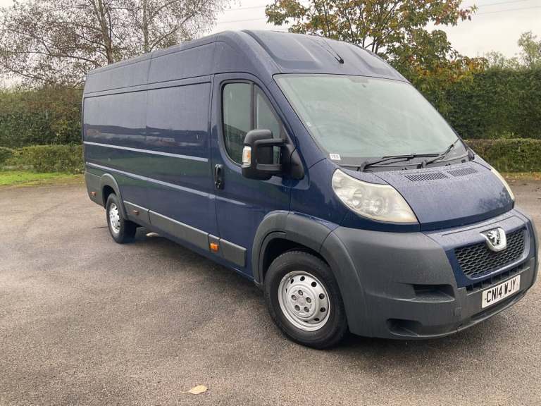 2014 Peugeot Boxer 2.2 HDi H2 Van 130ps High Top Diesel Manual