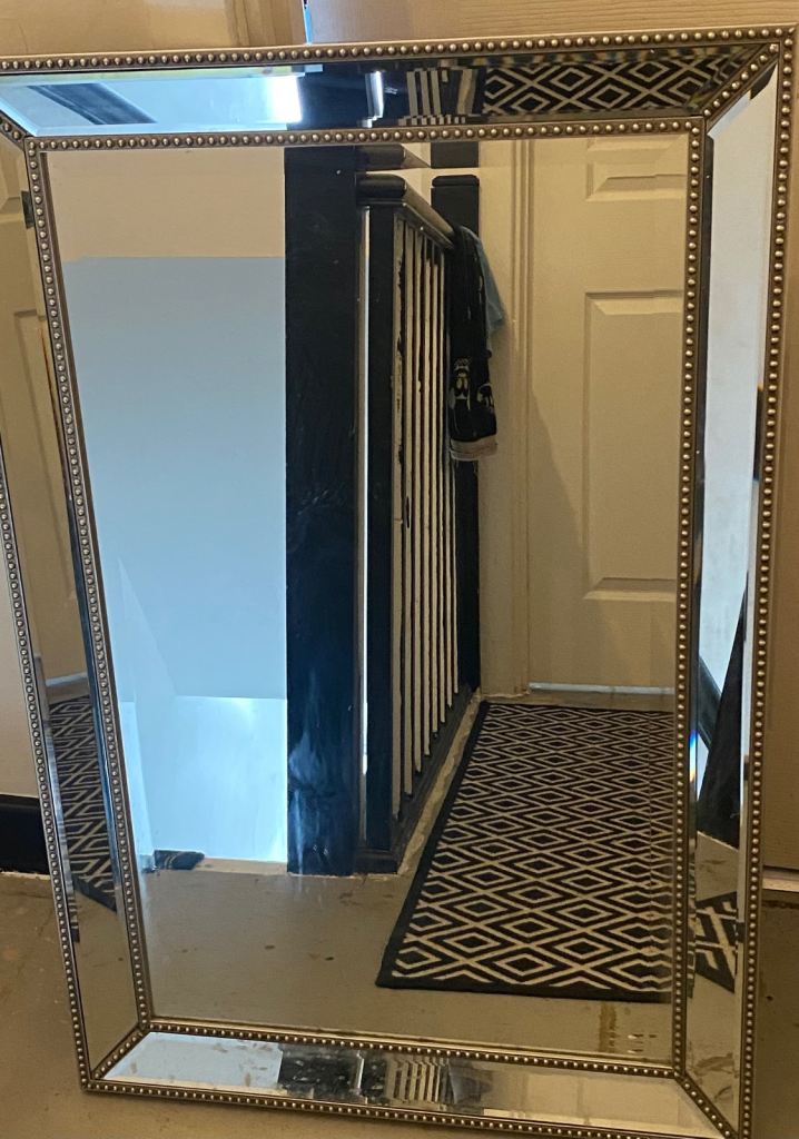 Large mirror 