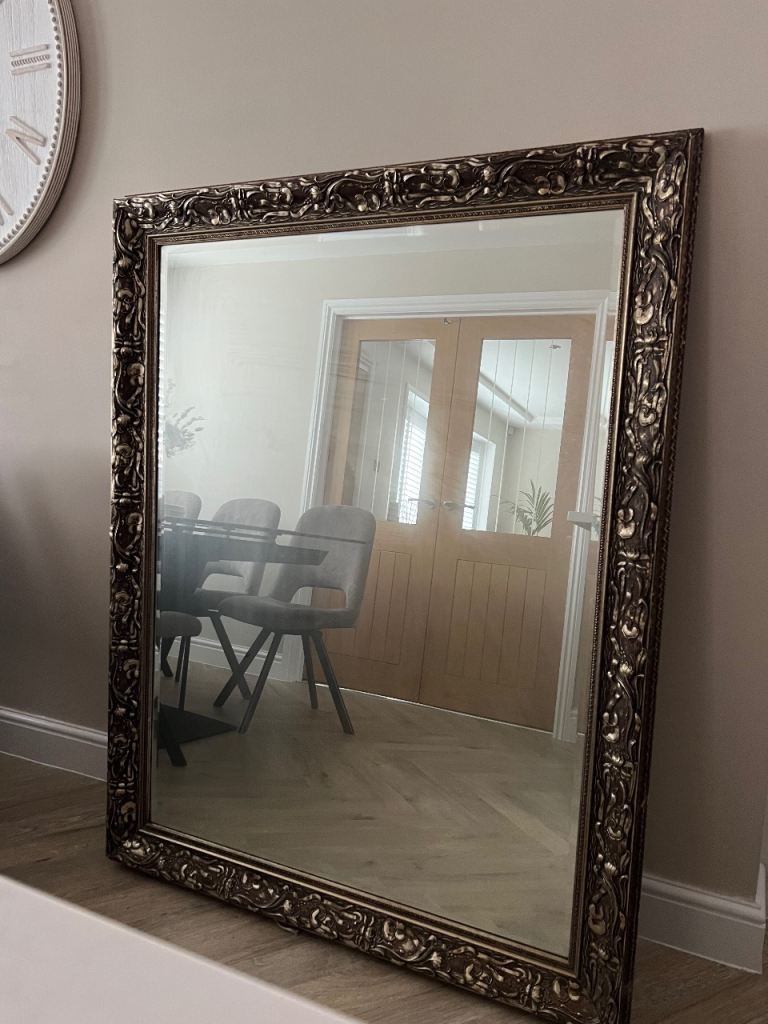 Large feature mirror