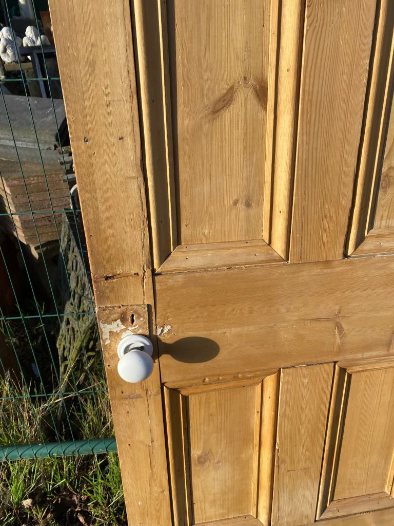 Victorian striped pine 4 panel door 
