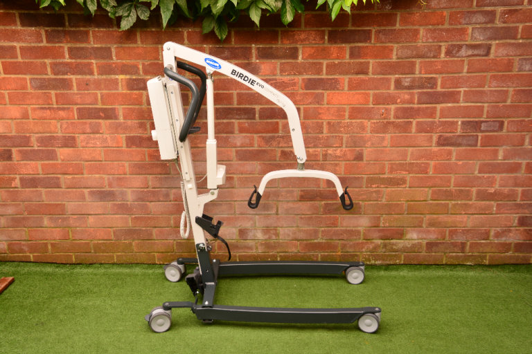 Invacare Birdie Evo 150kg Compact Hoist. New Battery. Delivery possible.