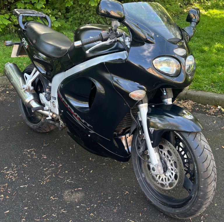 Triumph sprint 955i