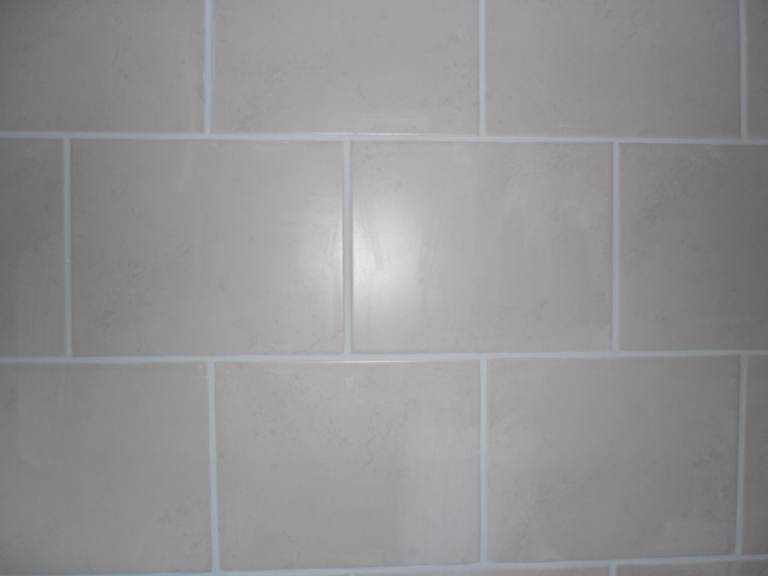 BEIGE CERAMIC WALL TILES 3 SQUARE METRES