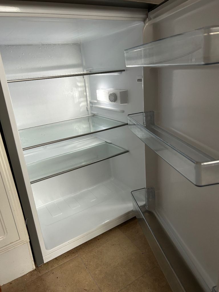 image for Undercounted fridge 
