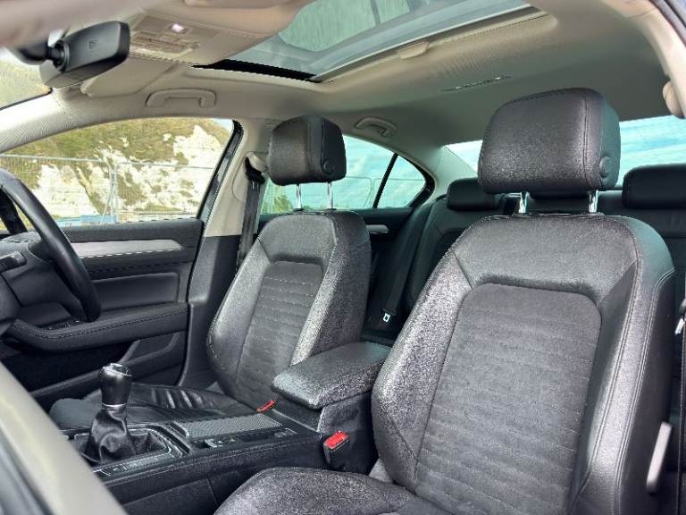 2018 Volkswagen Passat GT - New Years MOT - Full Service History - 2 Keys - ULEZ Compliant