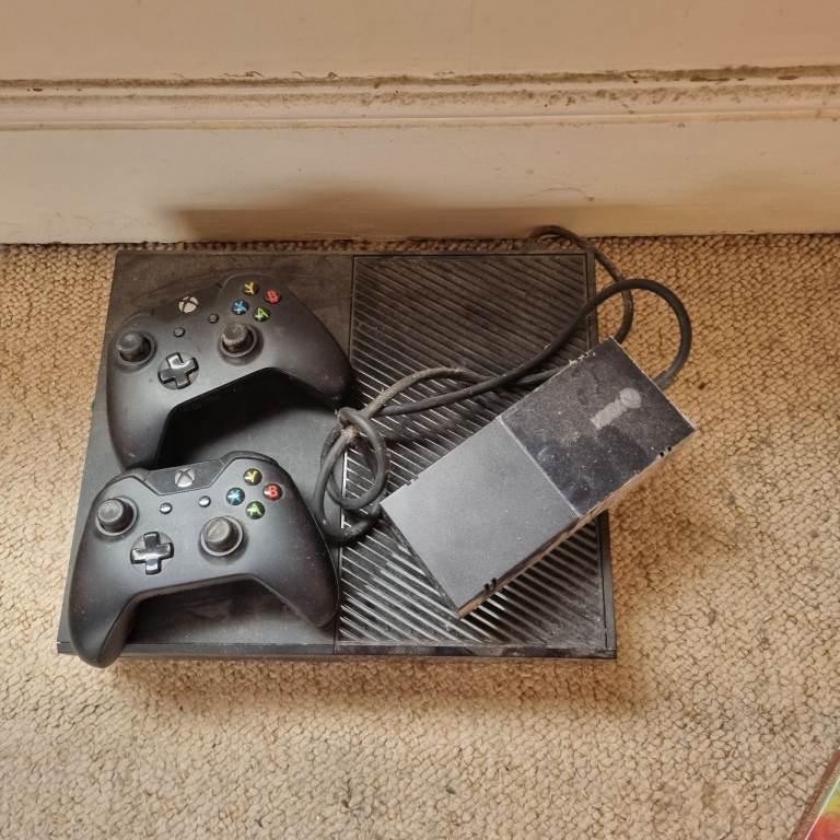 image for Xbox one fully working order with 2 games 