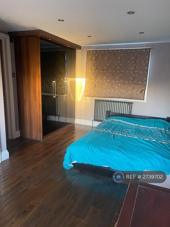 1 bedroom in Stanway Gardens, Edgware, HA8 (#2739702)