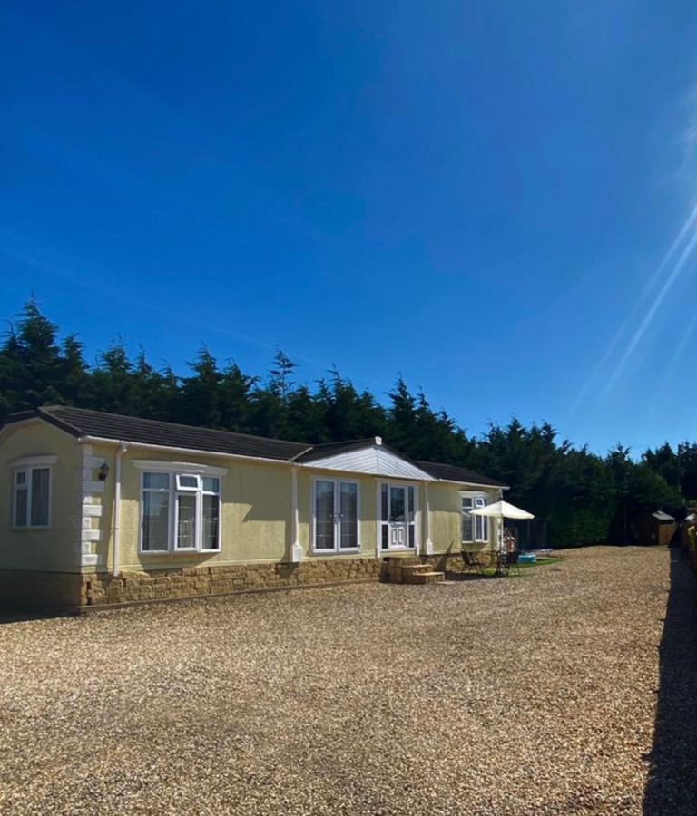 Residential park home to rent on your own private smallholding 3 bed 1 bathroom 