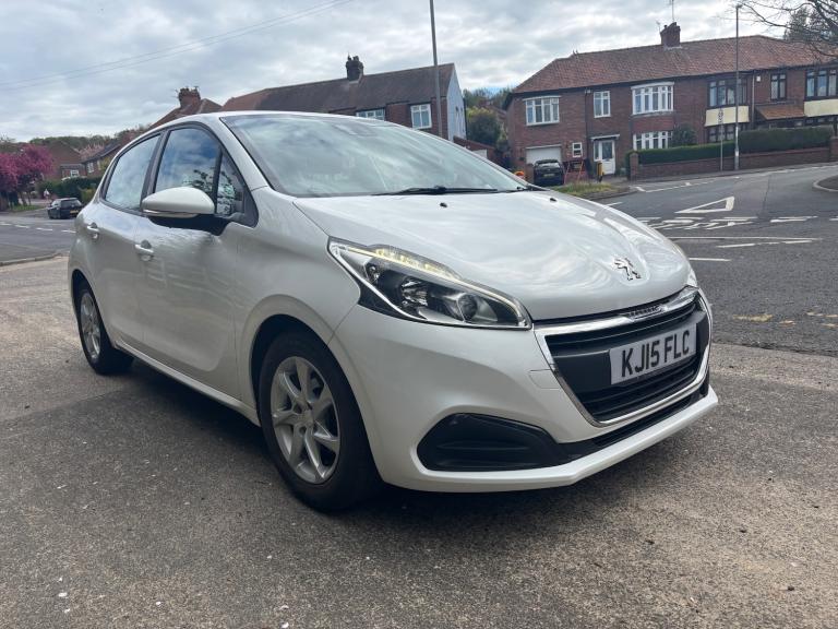 2015 Peugeot 208 1.2 PureTech 82 Active 5dr HATCHBACK PETROL Manual