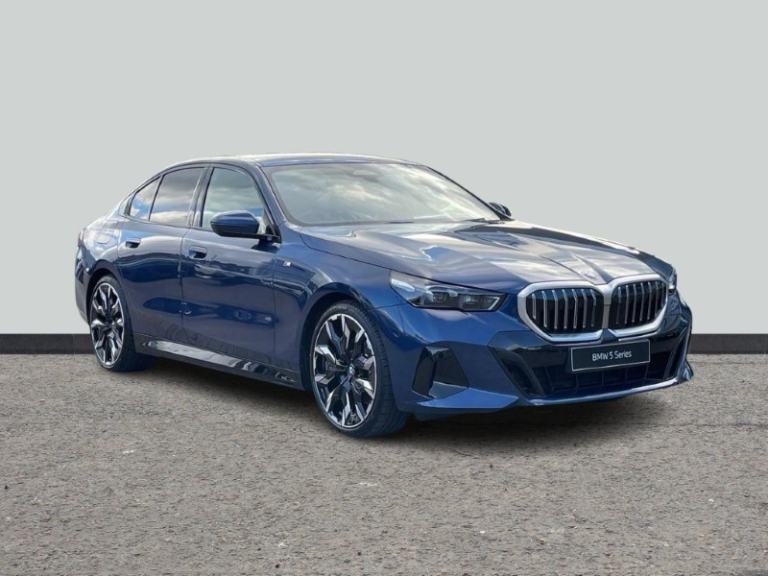 BMW 5 SERIES 520i M Sport 4dr Auto