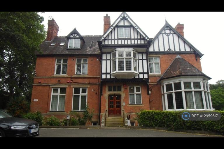 1 bedroom flat in Palatine Road, Manchester, M20 (1 bed) (#2959617)